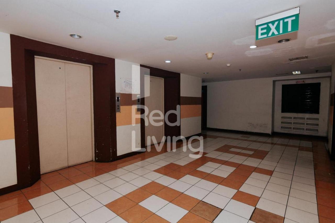 Redliving Apartemen Casablanca East Residence - Kayla Property Tower B Giacarta Esterno foto