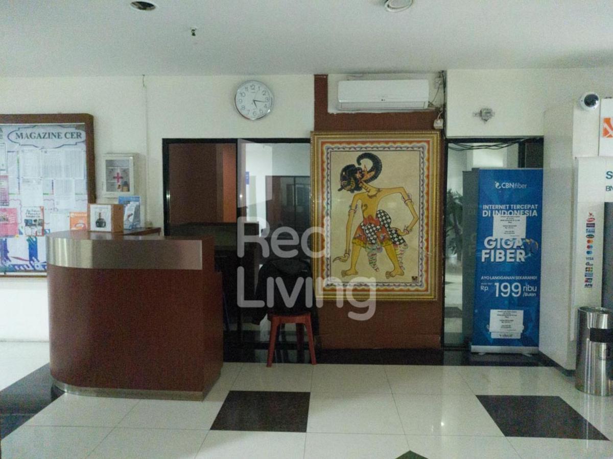 Redliving Apartemen Casablanca East Residence - Kayla Property Tower B Giacarta Esterno foto