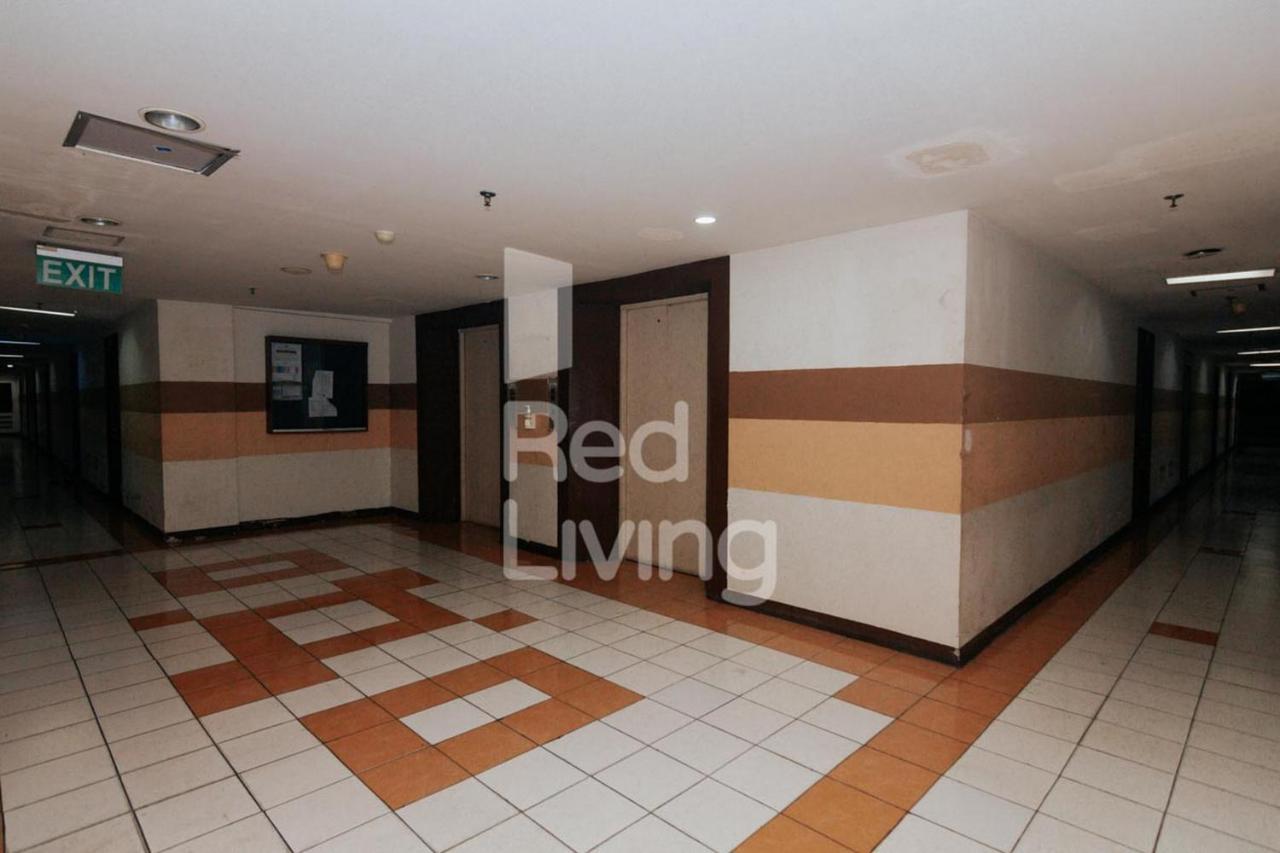 Redliving Apartemen Casablanca East Residence - Kayla Property Tower B Giacarta Esterno foto