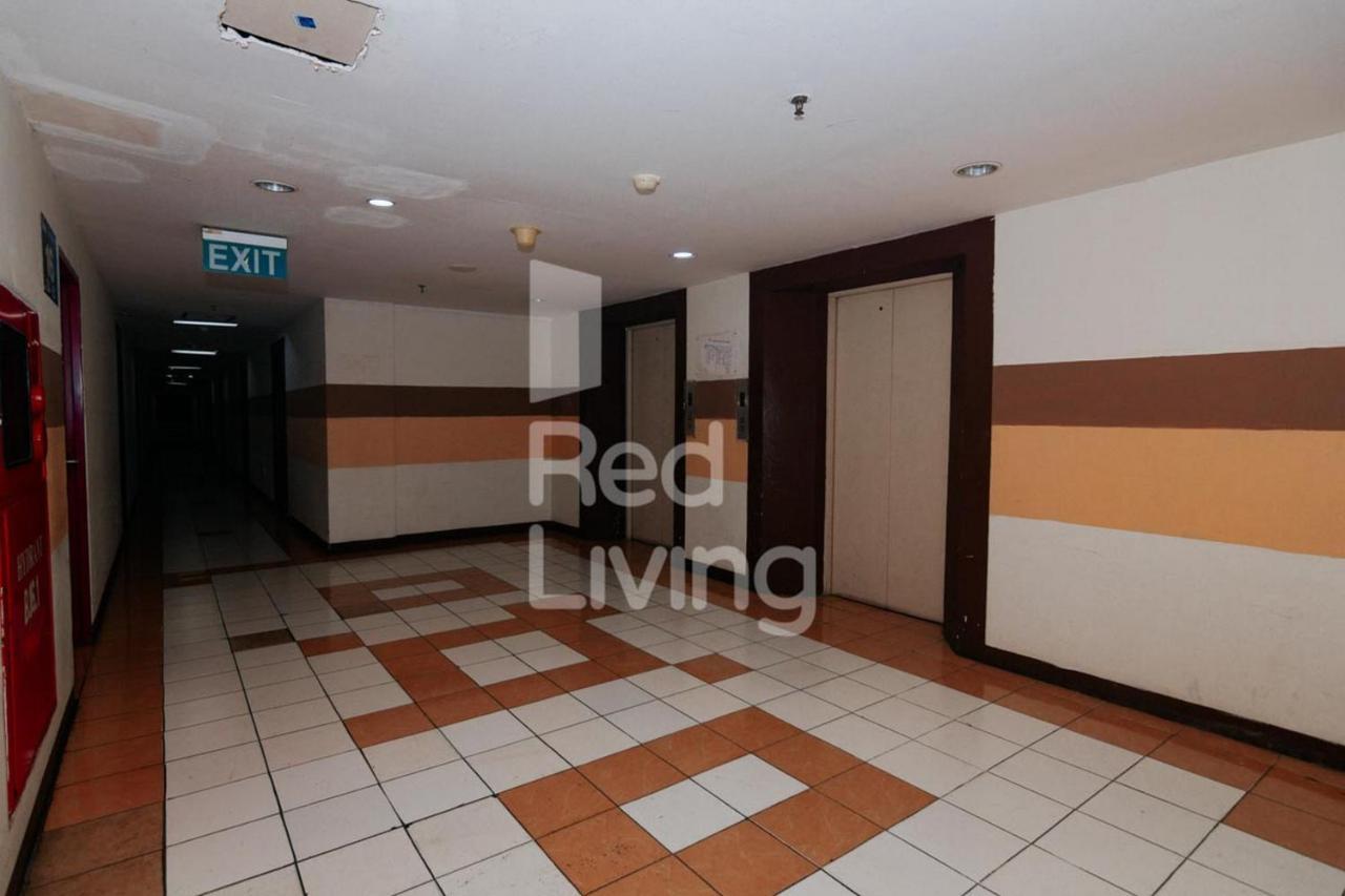 Redliving Apartemen Casablanca East Residence - Kayla Property Tower B Giacarta Esterno foto